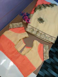 Beautiful Embroidered Saree....😍 Buy now and rece