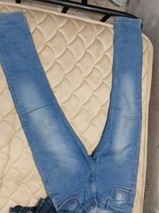 Light Wash Skinny Jeans