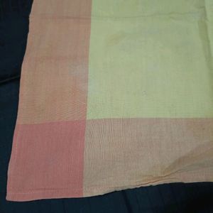 2 Table Cloth