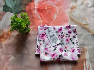 Women’s Floral Printed Sleeveless Top &amp; Red Shorts