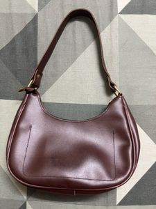 Chic Crescent Shoulder Bag