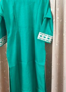 Boutique Emerald Green Embroidered Kurti