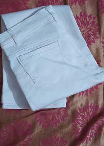 Chic White Jeans (only one time wearing)