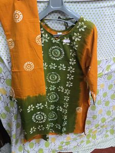 Green & Orange Batik Print Kurta Set