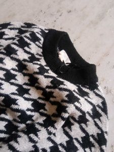 H&amp;M Houndstooth Knit Sweater ♥️