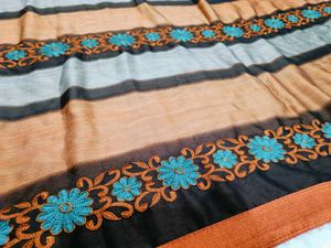 🇳🇿💫🎀Stylish Striped Saree with Embellished
