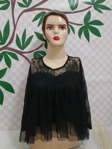 (700)Black Lace Tulle Top