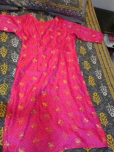 Beautiful Pink Kurta with Gold Print