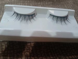 Insight Make-up Essentials &amp; False Eyelashes