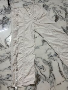 ZARA Comfortable white unisex Cargo Pants