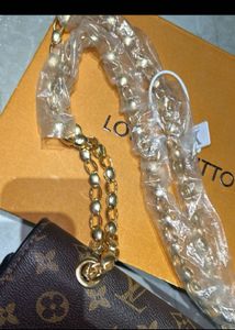 Louis Vuiton Bag (first Copy )