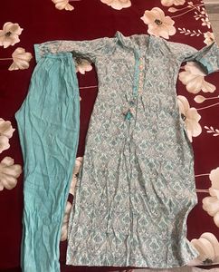 Elegant Kurta Set with Pants