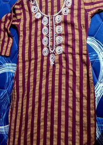 Maroon Striped Kurta with Embellished Neckline✨🤎