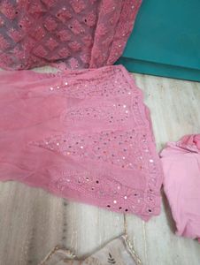 Lucknowi Chikankari Suit