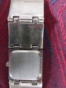 Vintage Guess Silver-Tone Watch