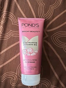 Pond's Bright Beauty Facewash
