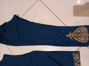 Embroidered 3 piece Teal Kurta Set