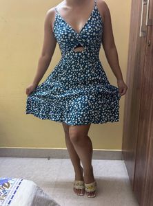 Chic Blue & White Floral Print Dress
