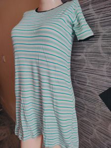 Long T-shirt