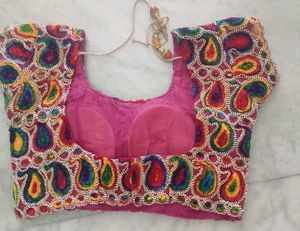 Women's Blouse padded with latkan