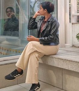 beige jeans