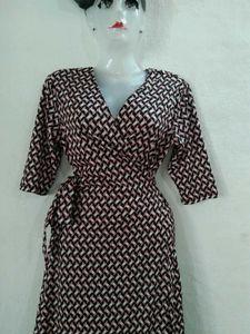 OFFER SALE 🎉🎊Elegant Geometric Print Wrap Dress