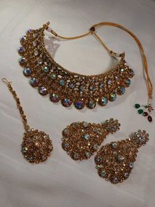 Elegant Indian Jewelry Set
