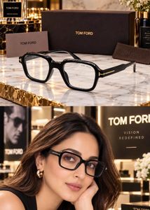 Tom Ford Eyeglasses - Black Frame