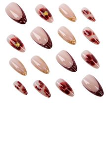 Savana New Flowers &amp; Gold Details Artificial Nails