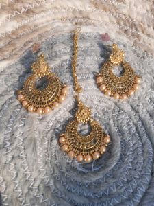 Earrings and Maang Tikka Set