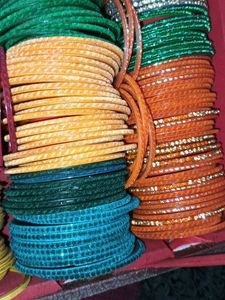 Sparkling Bangle Set