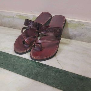 Women Embellished Ethnic  Flats with Embro