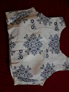 White &amp; Blue Printed Blouse