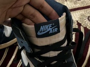 Old Skool Nike Air Jordan 1 High