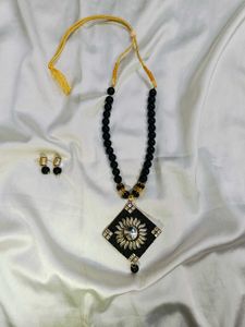 Elegant Black Beaded Necklace &amp; Earring Set