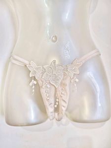 Bohemian Lace Thong 26-28- 30 tk ko
