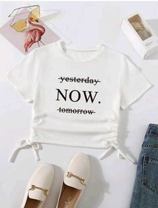 White graphic crop t-shirt