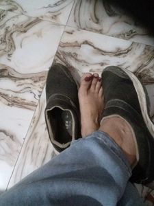 gym sneakers cum sporty