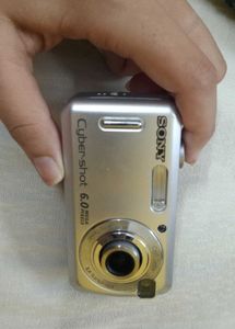Sony Cyber-shot 6.0 MP Digital Camera