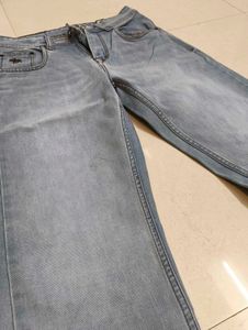 Light Wash Straight Leg Jeans