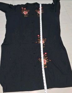 Ethnic Kurta Set with Pants of 4