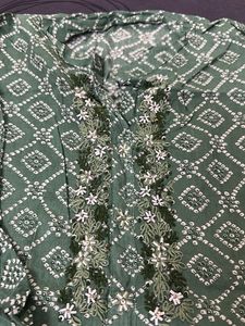 Green Bandhani Print Kurta with Embellished Neckli
