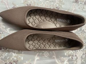 VIVAIA Pointed-Toe Wedge