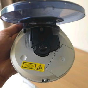 Hitachi Portable CD Player