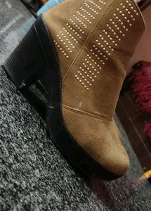 Cleo Boots By Khadims