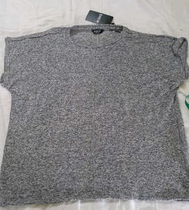 SHEIN Gray Knit Tee - New with Tags