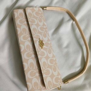 Coach Signature Clutch Wallet