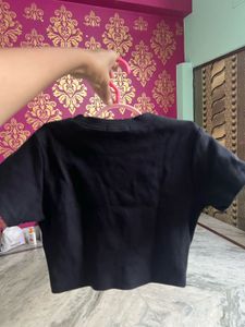BURGER BAE ROUND NECK CROP BABY TEE