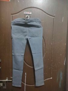 Women's Grey Skinny Fit Jeans