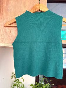 Sleeveless Mock Neck Knit Top